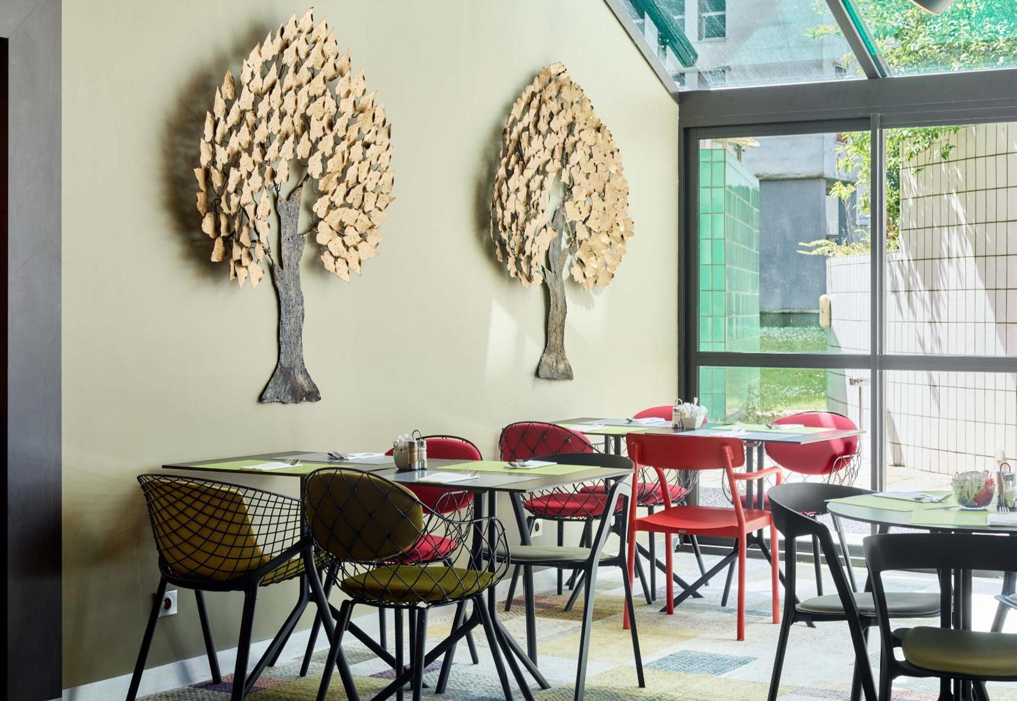 B&B Hotel Saint-Quentin-En-Yvelines Centre Gare 4 Etoiles モンティニー・ル・ブルトンヌー エクステリア 写真